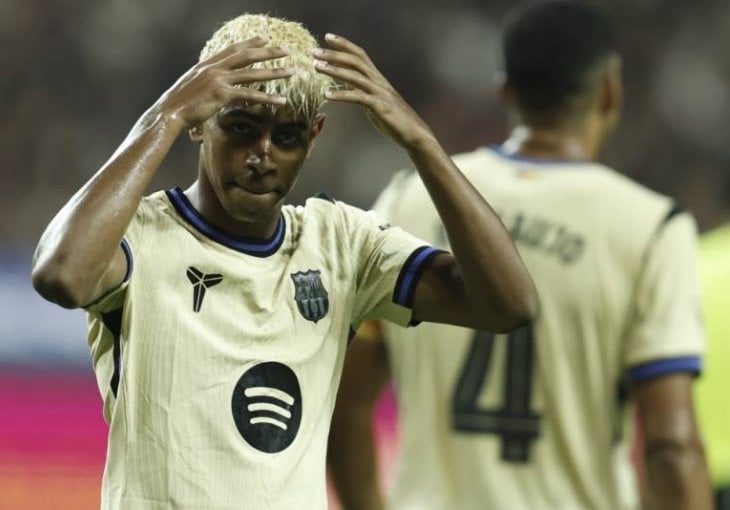 Lamin Jamal sam sebi stavio krunu na glavu: Pogledajte novu proslavu mladog kralja Barcelone!
