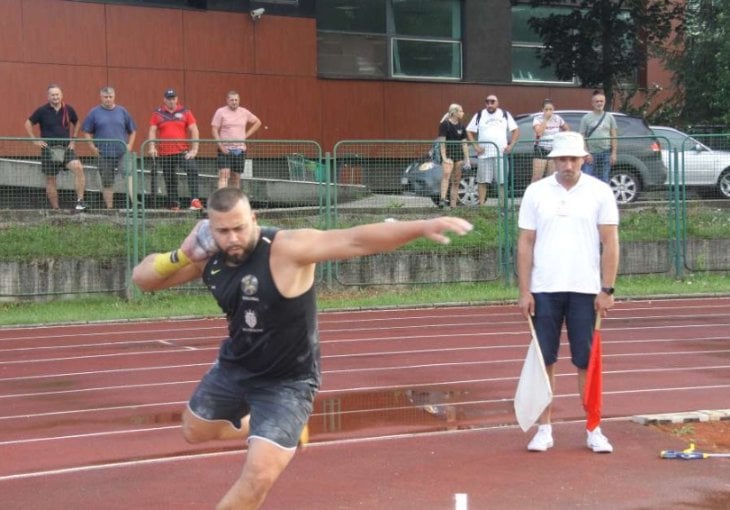 Pezeru šesti naslov i norma za SP u Tokiju