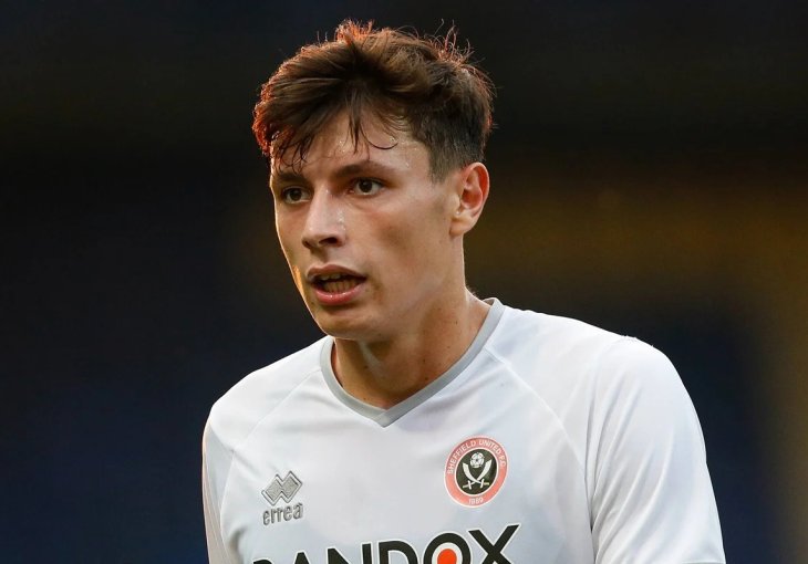 Anel Ahmedhodžić na izlaznim vratima Sheffield Uniteda – stiže ponuda bivšeg prvaka Evrope