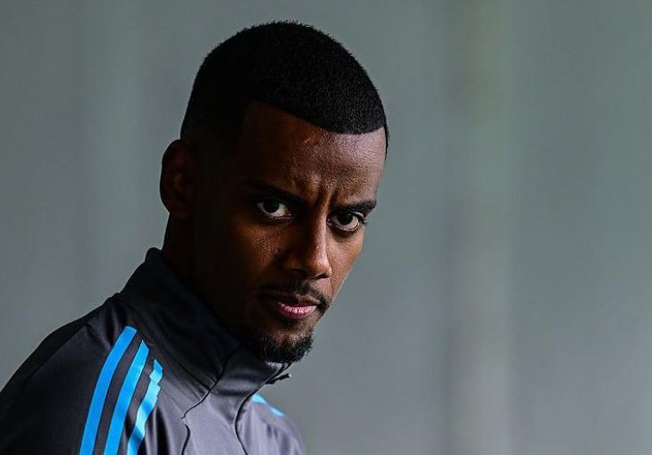 Newcastle: Razočarani smo što smo preko društvenih mreža saznali za Isakovu objavu