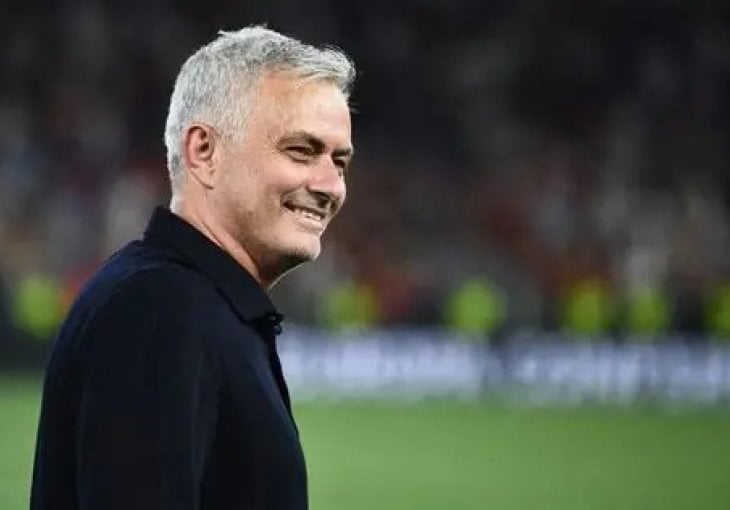 Mourinho poslao jasnu poruku Upravi Fenera i uzdrmao Istanbul pred Benficu!
