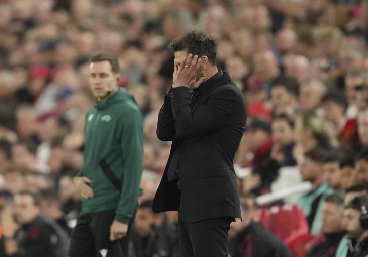 Van Dajkov gol zapalio tribine – Simeone poludio i nasrnuo na navijača!
