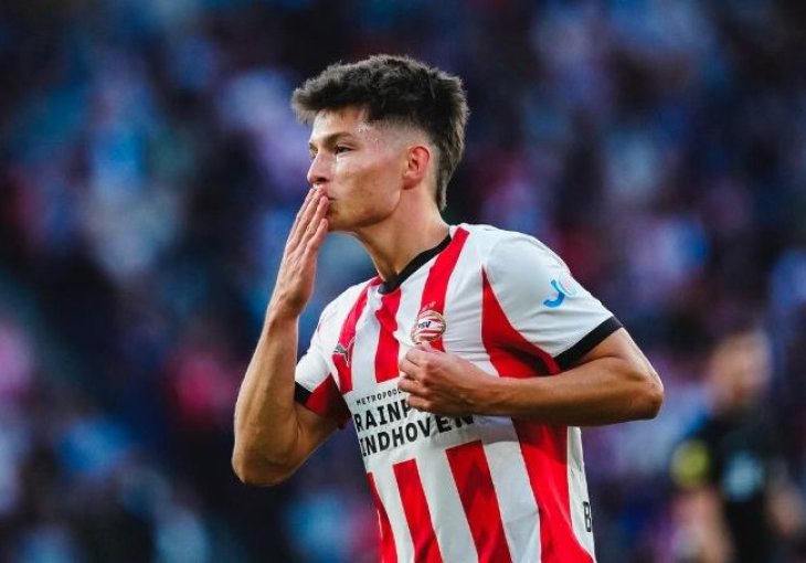 Bajraktarević igrao u velikom derbiju, PSV prokockao pobjedu