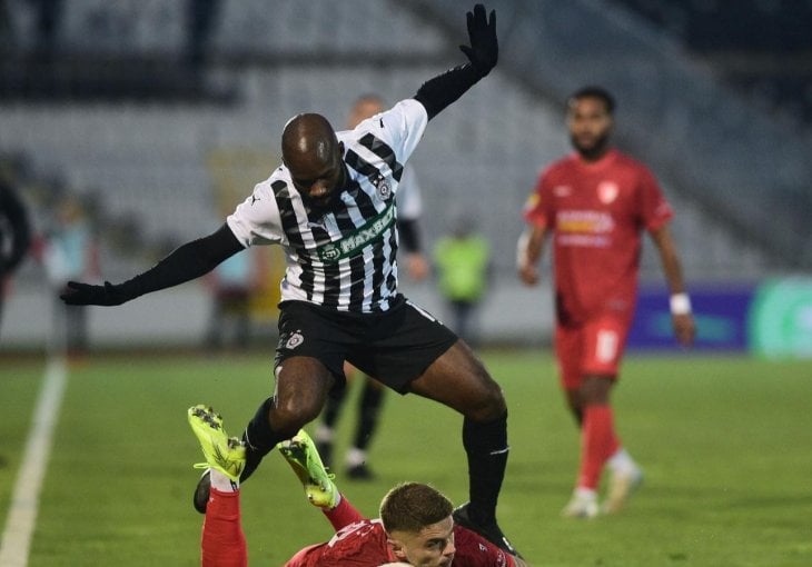 Partizan će raskinuti ugovor s fudbalerom, a razlog je bizaran: Samo je nestao