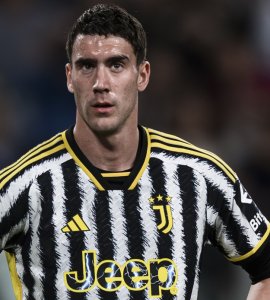 Vlahović pred velikim povratkom: Flick ga želi u Barceloni i planira mu “vratiti stari sjaj”!
