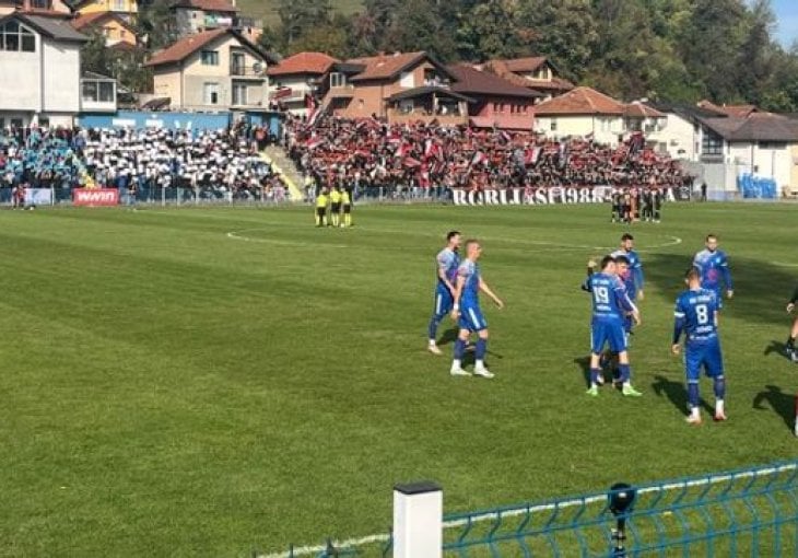 Ko bi rekao da se radi o drugom rangu: Krcat stadion u Tešnju prati derbi TOŠK-a i Čelika