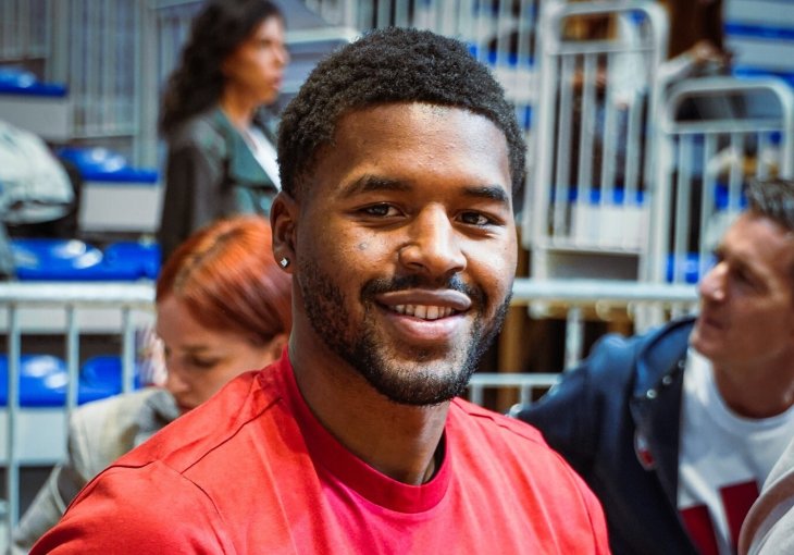 Panika u Crvenoj zvezdi: Butler nije prošao ljekarski pregled!