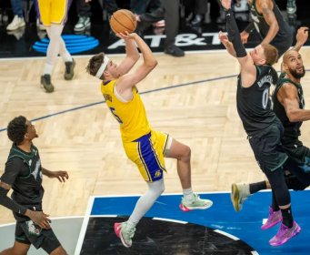 Može bez LeBrona i Dončića: Reaves košem u posljednjoj sekundi donio trijumf Lakersima