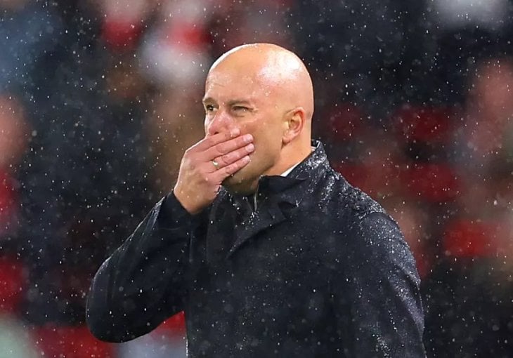 Slot pod pritiskom: Navijači gube strpljenje, a on poručuje – “Ne vidim razlog da mijenjamo stil igre”