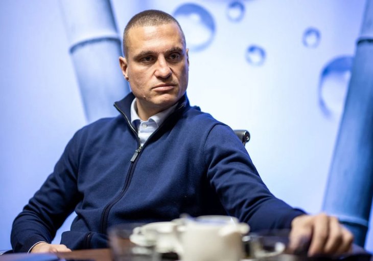 Mašina bez straha: Nemanja Vidić porukom uzdrmao Srbiju!