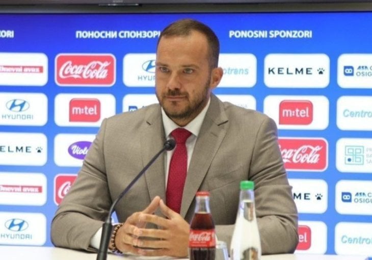 Oglasio se i Zeljković nakon tvrdi da je Savez zabranio kupovinu karata