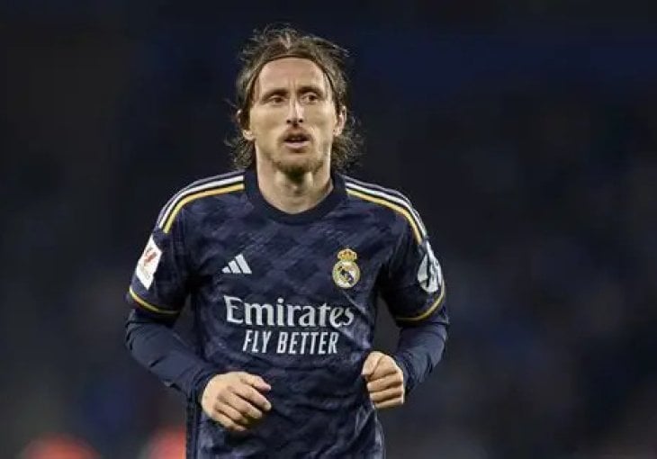 Modrić ostaje u Milanu: Novi ugovor za hrvatskog maestra