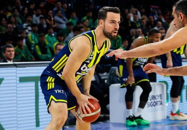 Kapiten Fenerbahcea ušao u klub odabranih: Mahmutoglu odao počast bh. legendi Mršiću