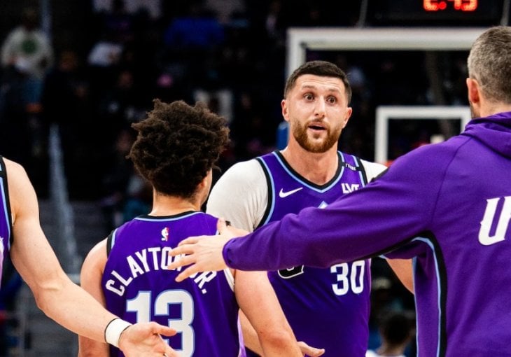 Nurkić bio na korak od double-doublea, ali Curry zapalio parket: Warriorsi razbili Utah!