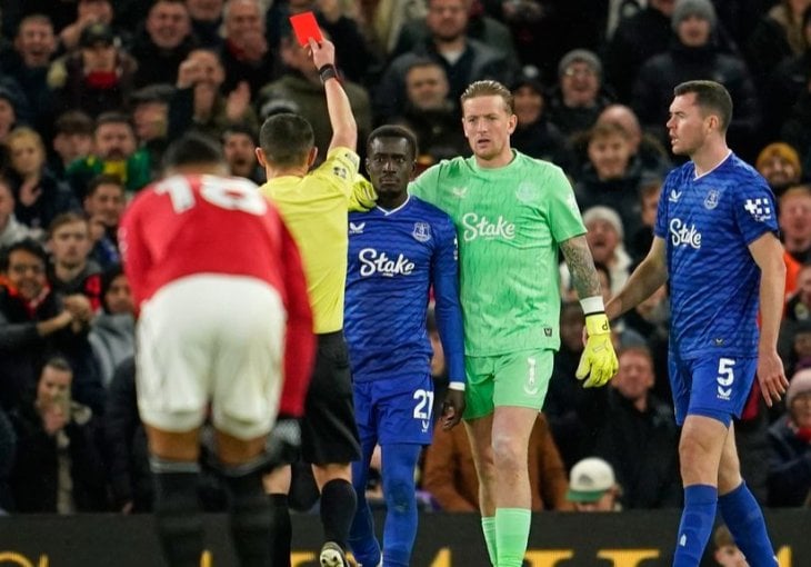 Gana Gej se oglasio nakon udaranja saigrača: Učinit ću sve da se ovo ne ponovi