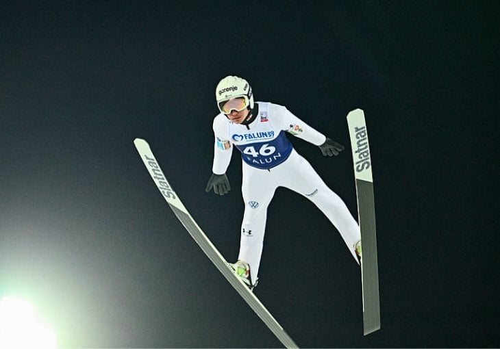 Slovenac Anže Lanišek slavio u Švedskoj i preuzeo vodstvo u poretku ski-skakača
