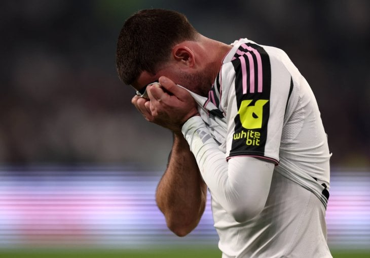 Dušan Vlahović ide na operaciju — van terena najmanje do marta