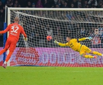 Kakva raketa: Je li srpski golman Napolija ovim golom srušio svjetski rekord? (VIDEO)