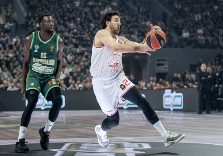 Vasilije Micić van terena zbog povrede