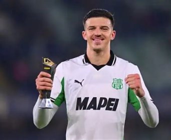 Tarik Muharemović pogodio spektakularan gol i vratio Sassuolo u meč!