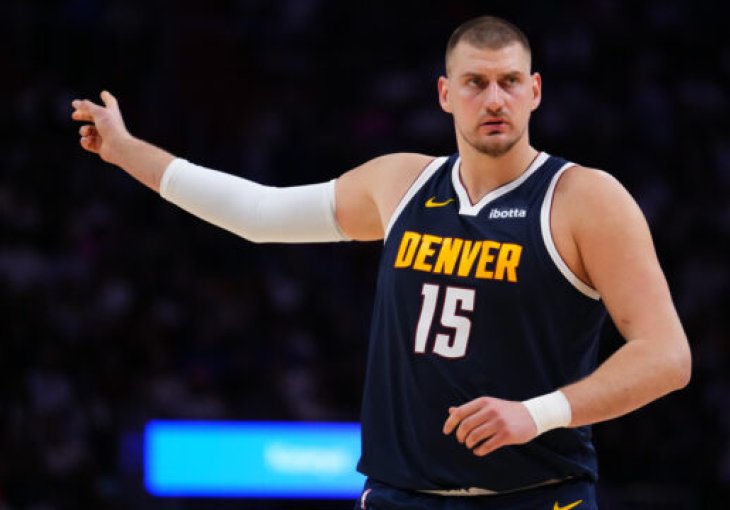 Nikola Jokić povrijedio koljeno, ljekari dali prve procjene