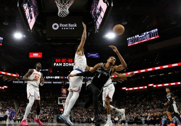 Wembanyama je u novogodišnjoj noći briljirao poput Jokića. Onda se povrijedio kao on