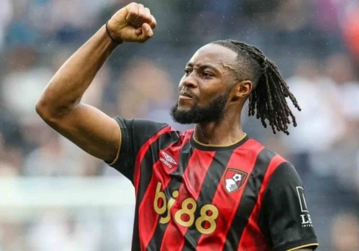 TRANSFER BOMBA SA OTOKA: Najtraženiji napadač stiže u Manchester