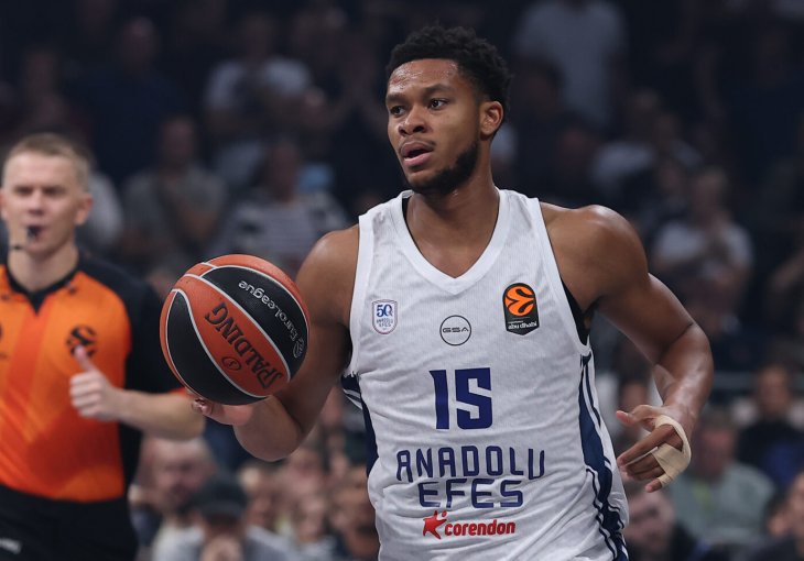 Efes dočekuje Crvenu zvezdu u 19. kolu Evrolige