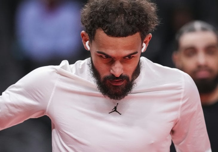 Trade u NBA ligi je počeo veoma uzbudljivo: Zvijezda poslana u jedan od najslabijih timova lige