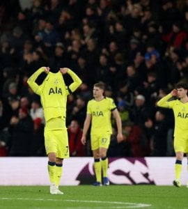 Fudbaleri Tottenhama se željeli obračunati sa svojim navijačima nakon novog sramotnog rezultata (VIDEO)