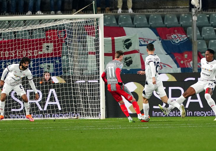 Remi Kremonezea i Kaljarija u Seriji A, Kaljariju slađi bod