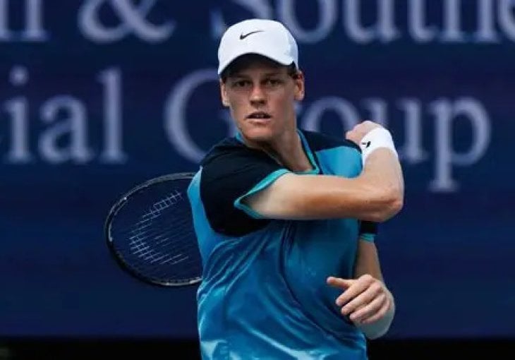 Sinner priznao: “Alcaraz i ja nismo ni blizu velike trojke”