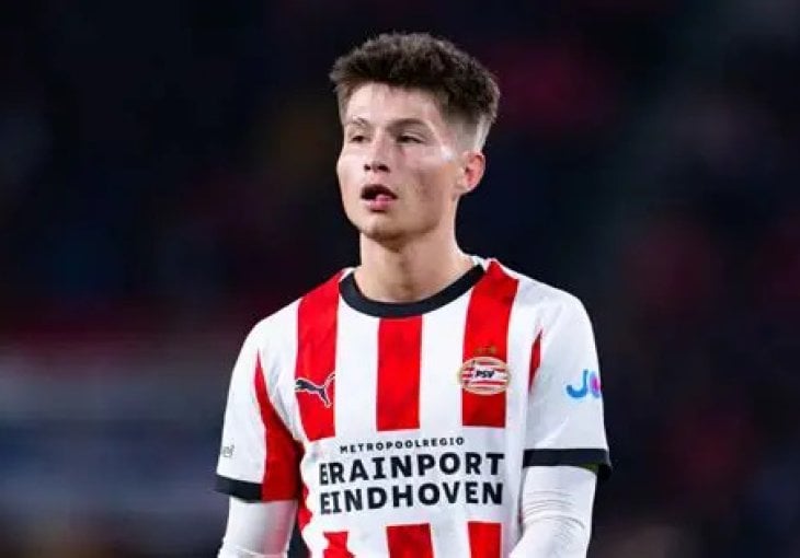 Bosanski talent oduševio PSV: Bajraktarević mora ostati, upozoravaju stručnjaci!