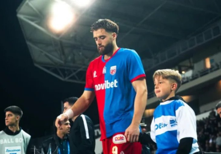 Odlazak bio gotova stvar, ali Carrick sve blokirao: Mainoo ostaje na Old Traffordu!