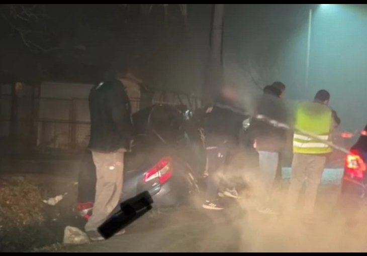 Napadnuti navijači Crvene zvezde na Aerodromu u Tuzli: Povrijeđene 23 osobe, među njima i policajac