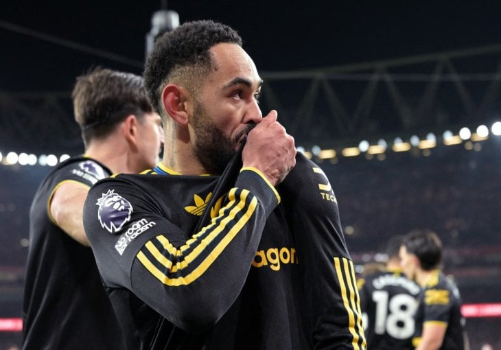 Manchester United u spektakularnom derbiju na Emiratesu srušio Arsenal i zakomplikovao borbu za naslov prvaka