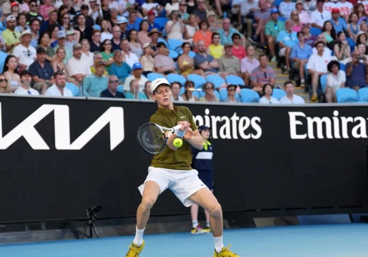 Sinnerov potez nakon poraza od Đokovića šokirao publiku u Melbourneu