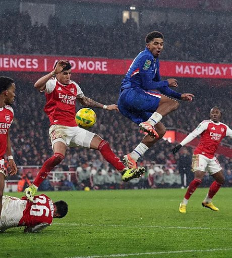 Arsenal se plasirao u finale Liga kupa: Chelsea napadao, a u posljednjim sekundama riješen meč