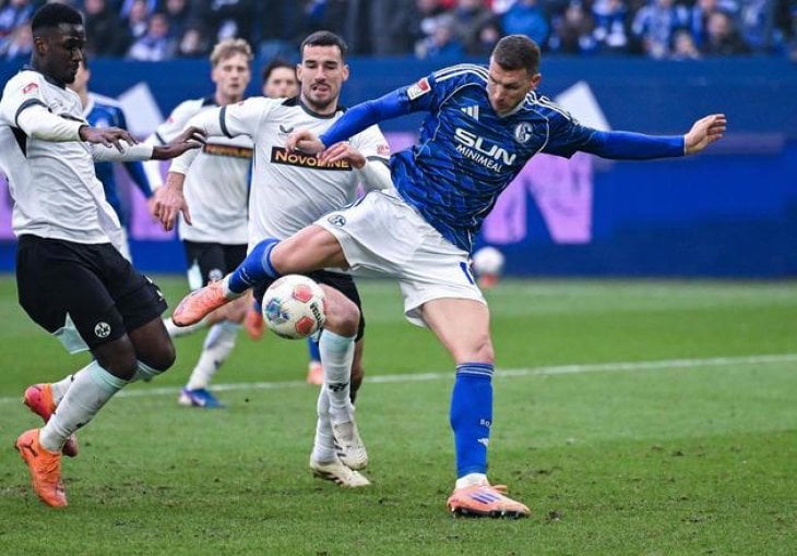 Džeko briljirao i zapalio tribine, a onda šok za Schalke: Pobjeda iskliznula u nekoliko minuta!