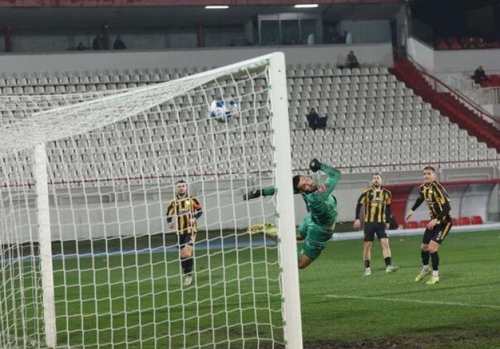 Golman Zrinjskog napravio nesvakidašnju grešku, Radnik postigao gol