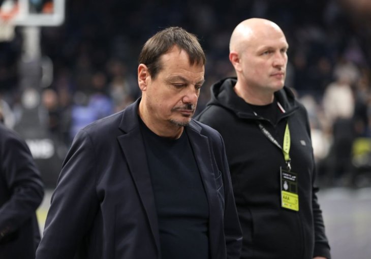 Drama u Atini: Ergin Ataman kolabirao nakon šokantnog poraza od Fenerbahçe Beko