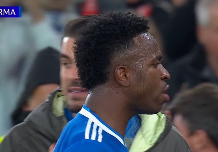 Vinicius zabio eurogol, pa bio jedan od aktera desetominutnog prekida utakmice