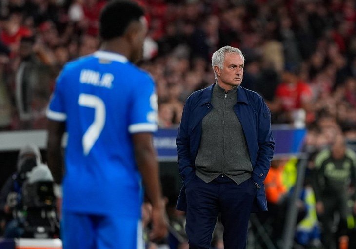 Antirasističko udruženje optužile Mourinha za manipulaciju Viniciusa