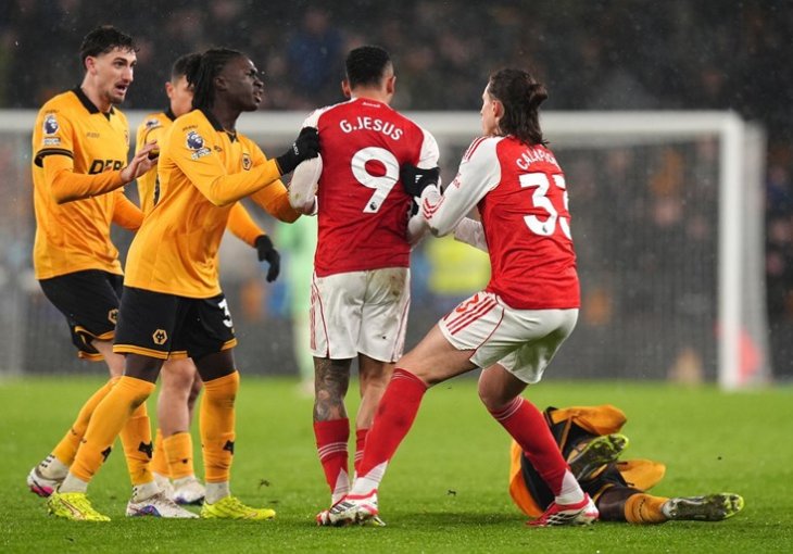 Zvijezda Arsenala napala protivnika nakon kiksa: Kako ovo nije crveni? Odvratno