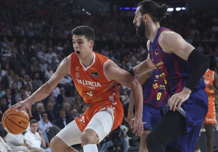 Valensija “blindirala” Pradilju: novi ugovor do ljeta 2028.