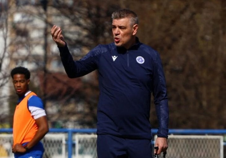 FK ŽELJEZNIČAR OKRENUO NOVU STRANICU: Milošević vodio prvi trening na Grbavici, povukao prvi veliki potez