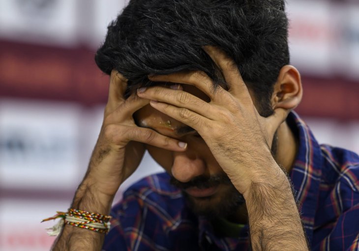 Svjetski prvak u šahu u velikim problemima pred odbranu titule