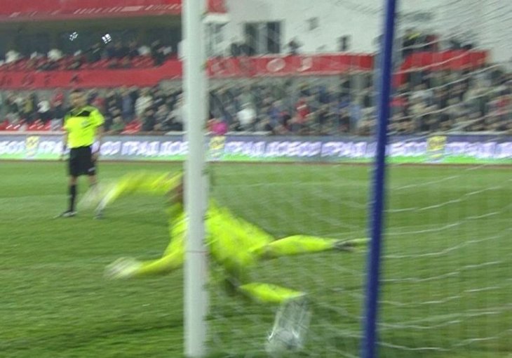 Novi skandal potresa bh. fudbal: Željezničar teško oštećen, Musa nije vidio čist gol?