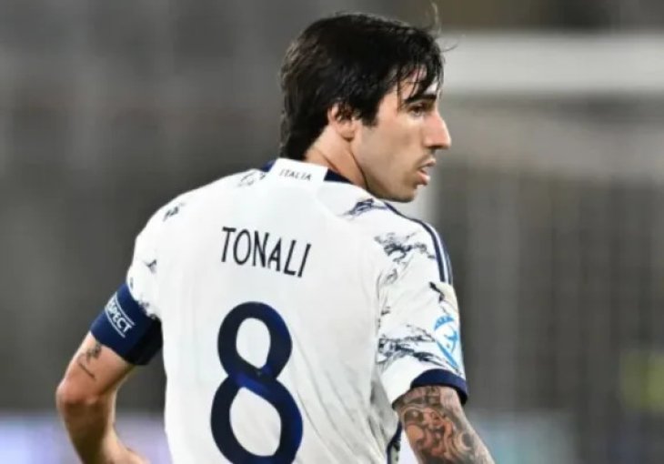 United sprema transfer-bombu: Četiri velika pojačanja na meti!