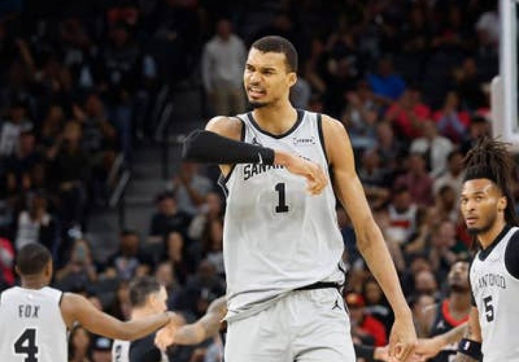 Wembanyama pogodio za pobjedu, Spursi savladali Sunse 101:100 i prekinuli šestogodišnji postsezonski post